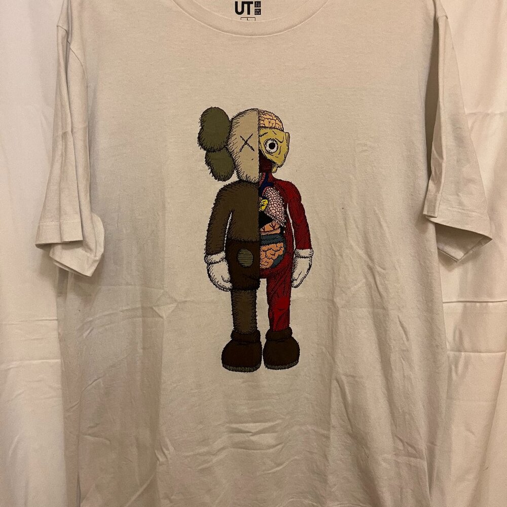UT White Tee Shirt